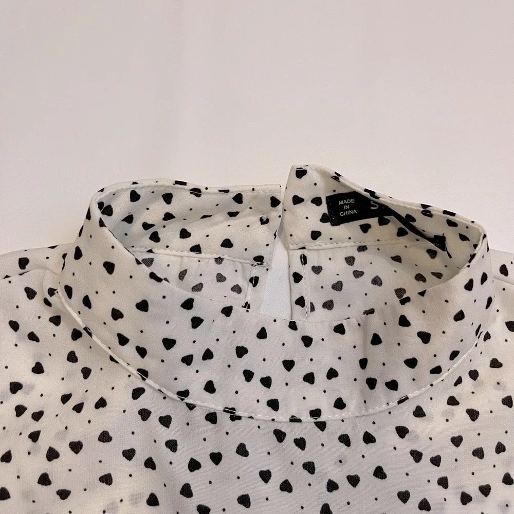 BLACK & WHITE HIGH NECK BLOUSE - Picture 6 of 6